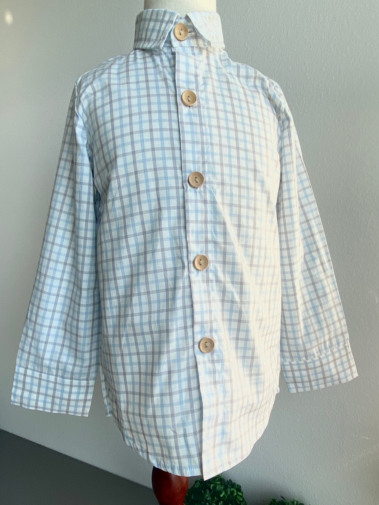 Flynn’s Classic Wood Button Collared Shirt