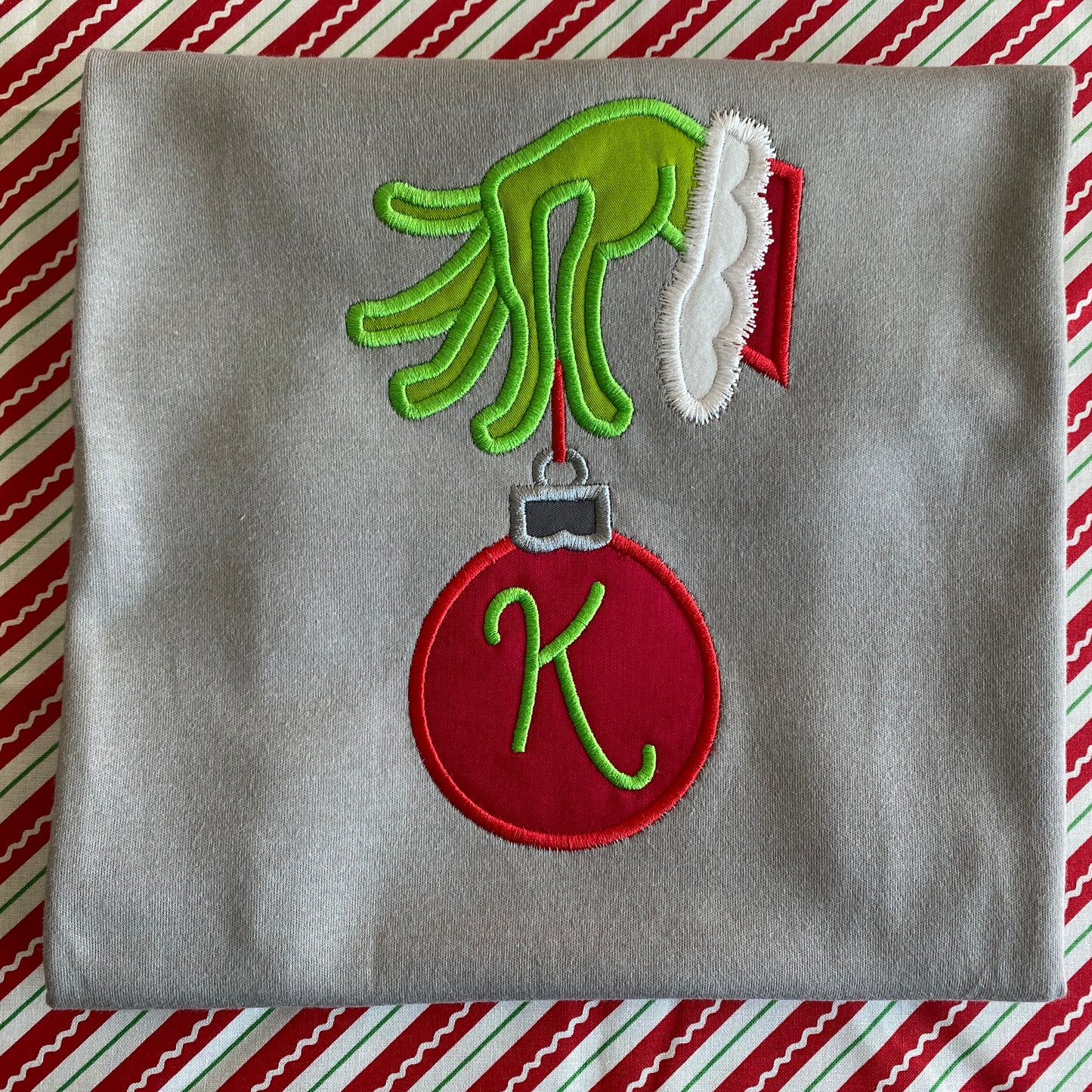 Green One Ornament Appliqué Shirt